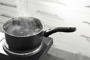 5 Simple Tricks to Extend the Life of Your Saucepan