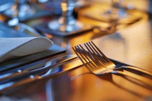 9 Tips for Cooking in Bulk for a Large Dinner Party