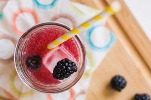 Fresh Blackberry and Lemon Cocktails