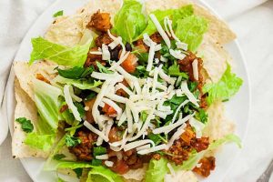 Vegan Soyrizo Taco Salad: a Quick Weeknight Meal That’s Delicious Enough for Guests!