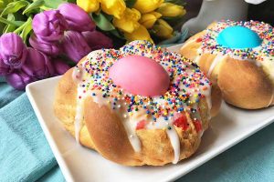 Celebrate Spring With A Traditional Italian Easter Egg Bread