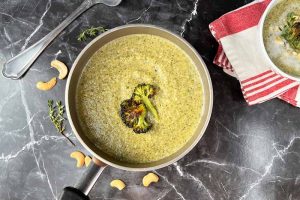 Vegan Roasted Broccoli Soup