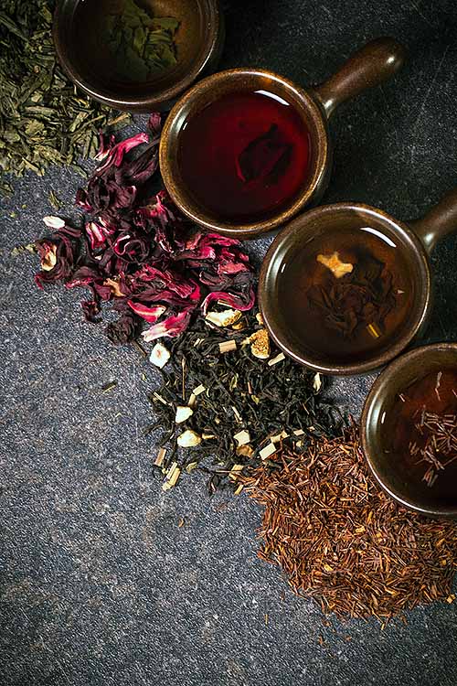 It's time to get your tea cabinet in order! Fall is the perfect season for enjoying a piping hot cuppa, but you'll want to make sure you've got all your teas organized - and stored well to last, of course. Learn the best tips and tricks for this here: https://foodal.com/knowledge/how-to/store-and-organize-tea/