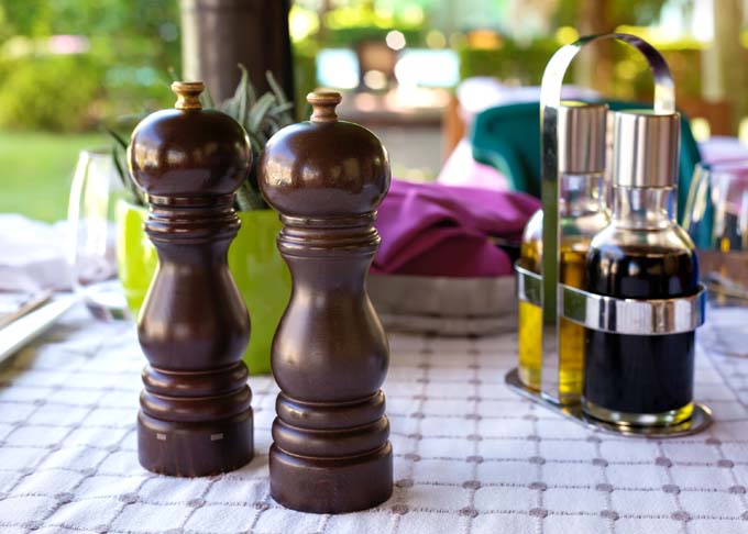 Peugeot Paris U’Select Salt and Peppermill Review| Foodal.com